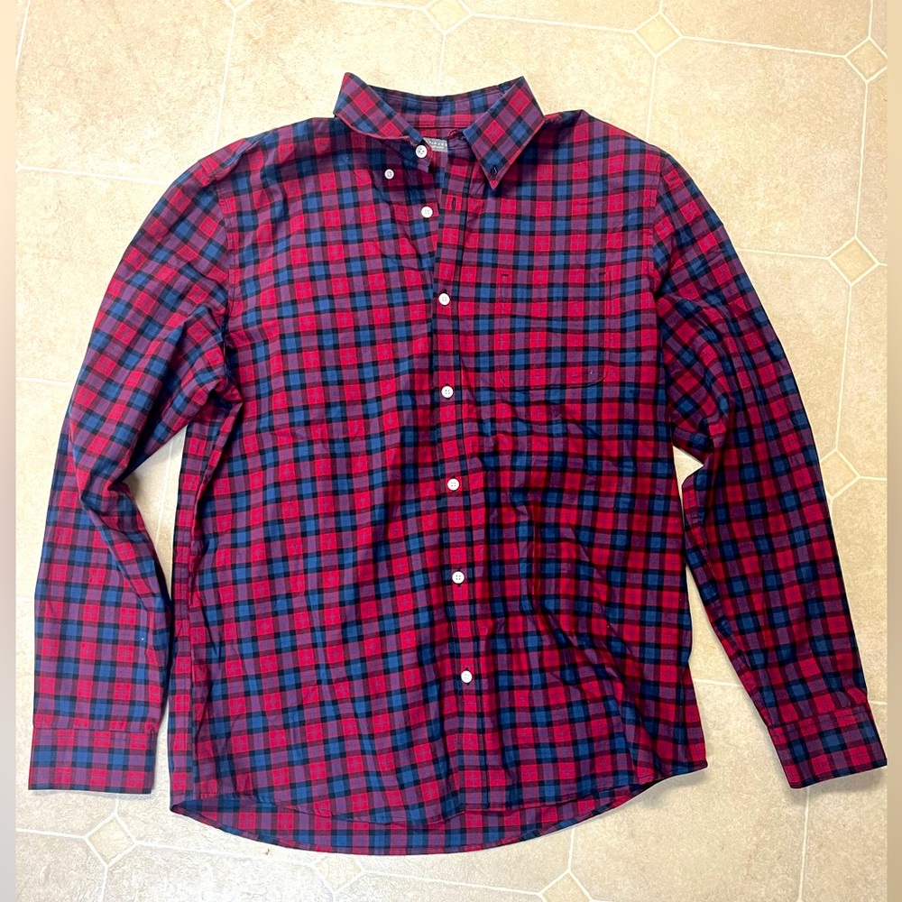 Size Large Denver Hayes men’s shirt